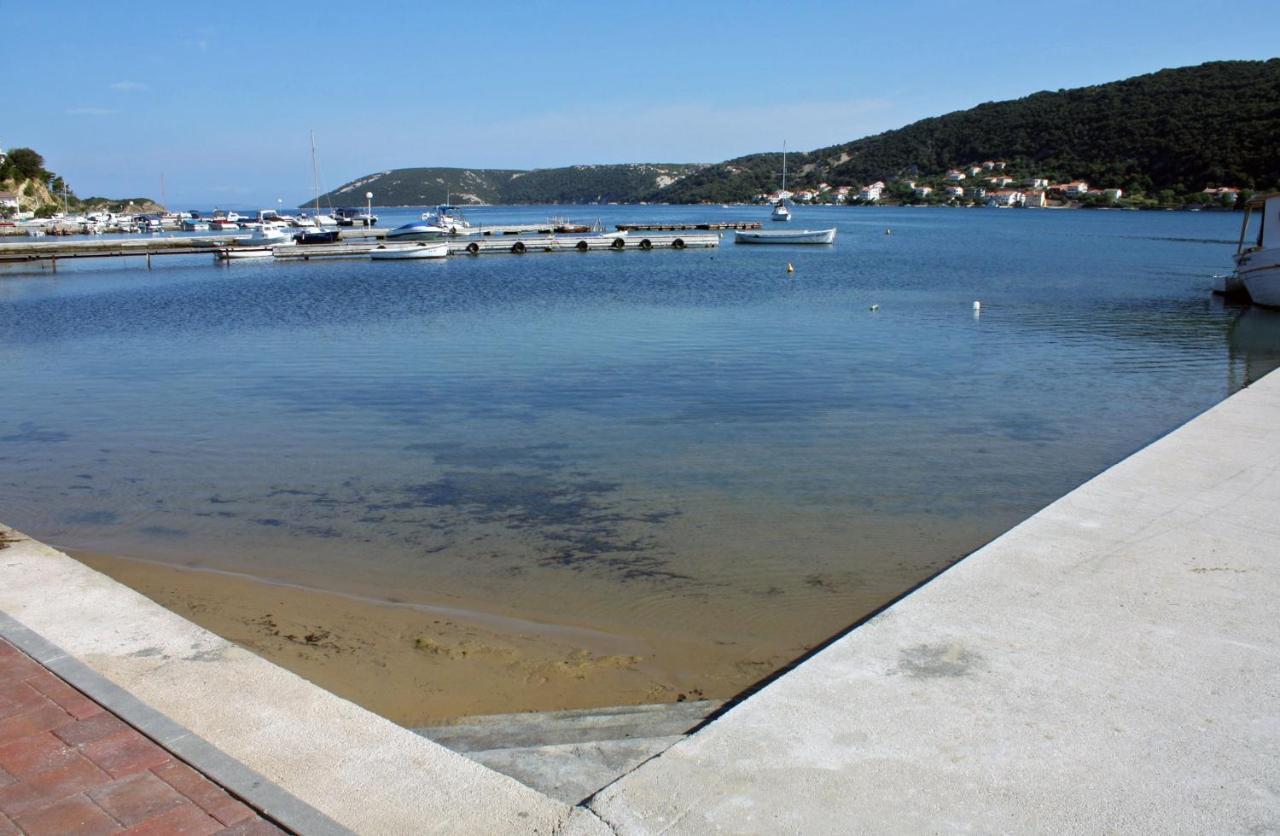 Apartment Supetarska Draga - Donja 5030A Εξωτερικό φωτογραφία